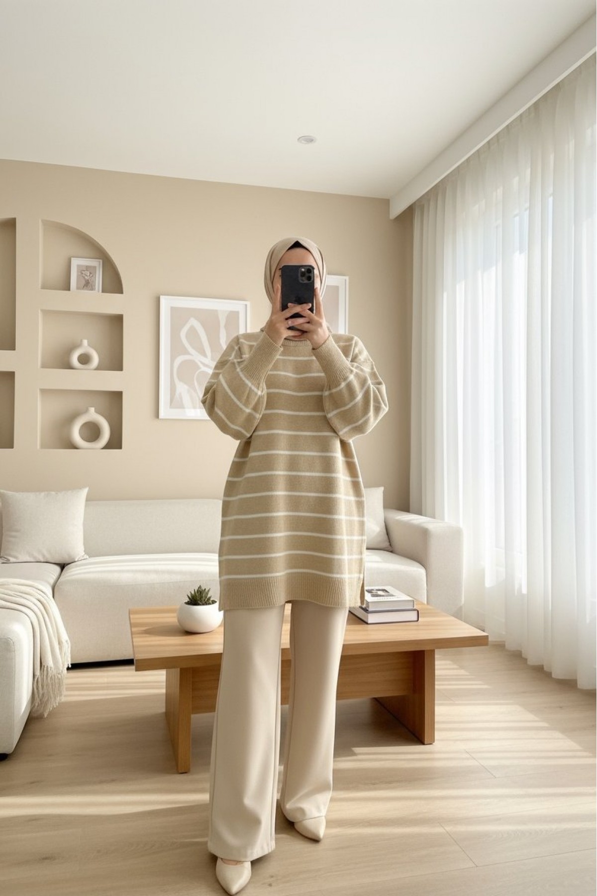 Thin Striped Slit Knit Tunic -Mink color