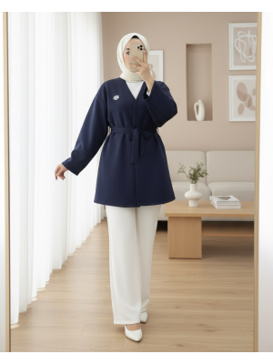 Broş Detaylı Beli Kuşaklı Scuba Ceket -Laci