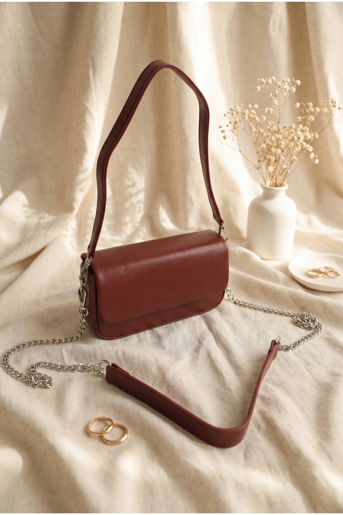 Box Bag with Removable Double Straps and Magnetic Closure -Maroon