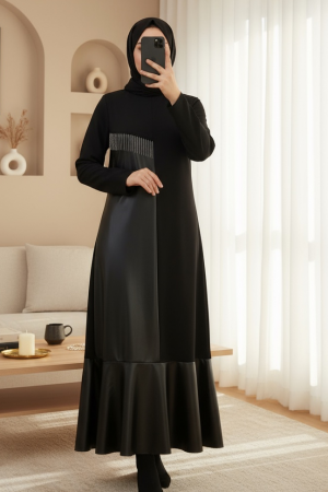 Deri Detaylı Metal Zincirli Elbise -Siyah