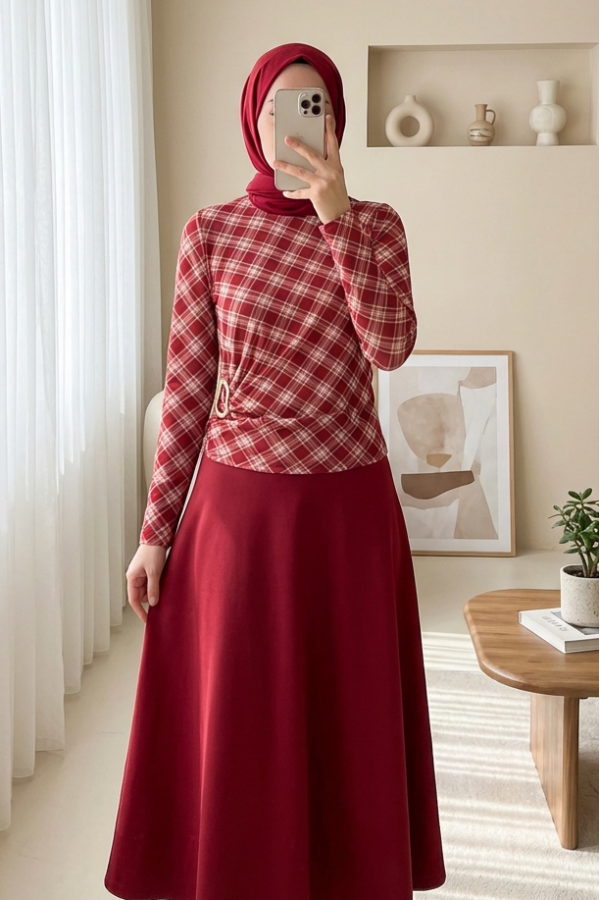 Yanı Tokalı Ekose Desenli Bluz -Bordo