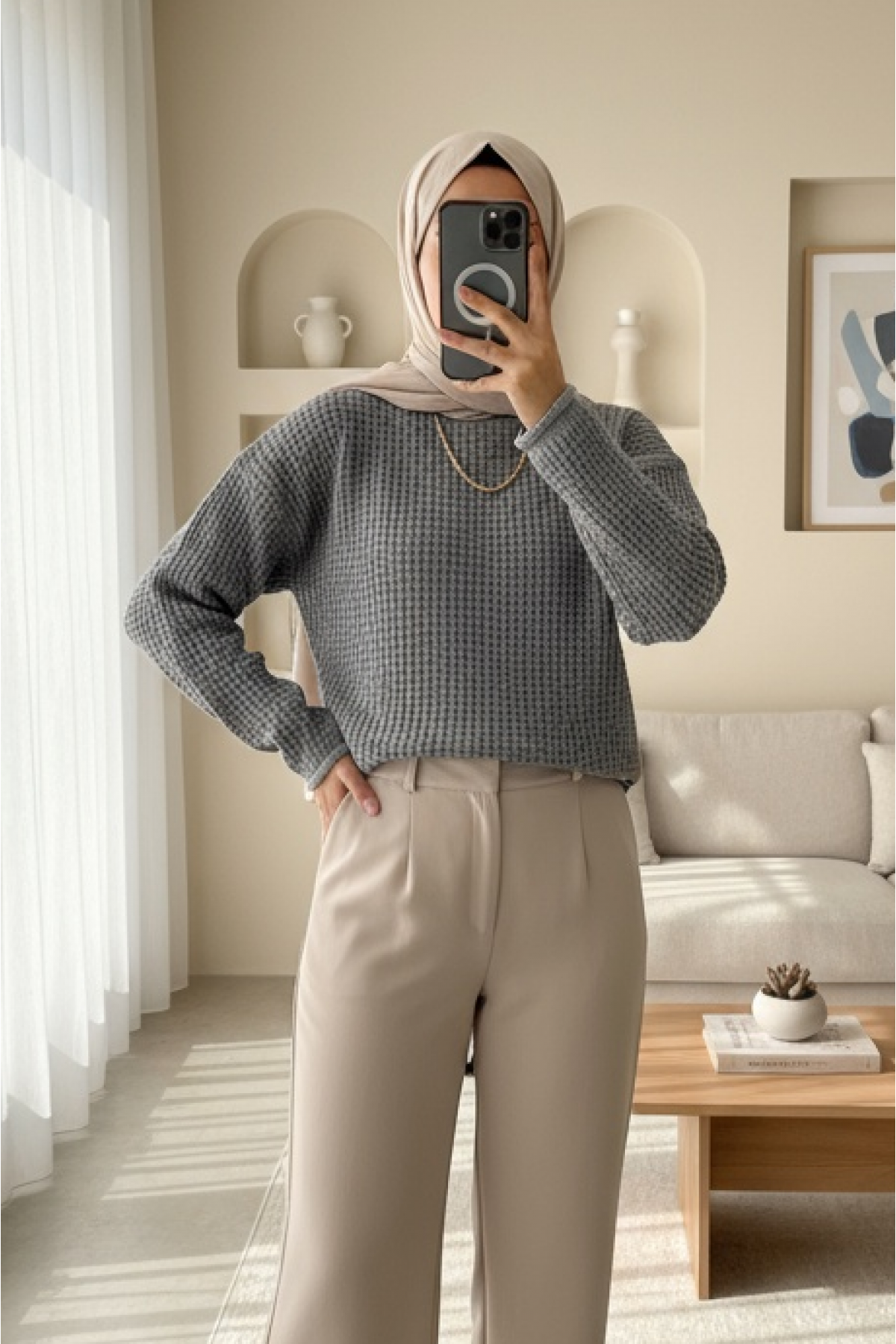 Round Neck Knitted Sweater -Grey