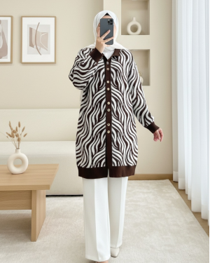 Buttoned Zebra Pattern Bearded Knit Cardigan -Brown