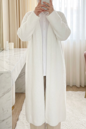 Sakallı Uzun Yumoş Hırka -Beyaz
