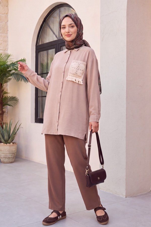 Double Pocket Elastic Waist Lace Detail Trousers -Mink color