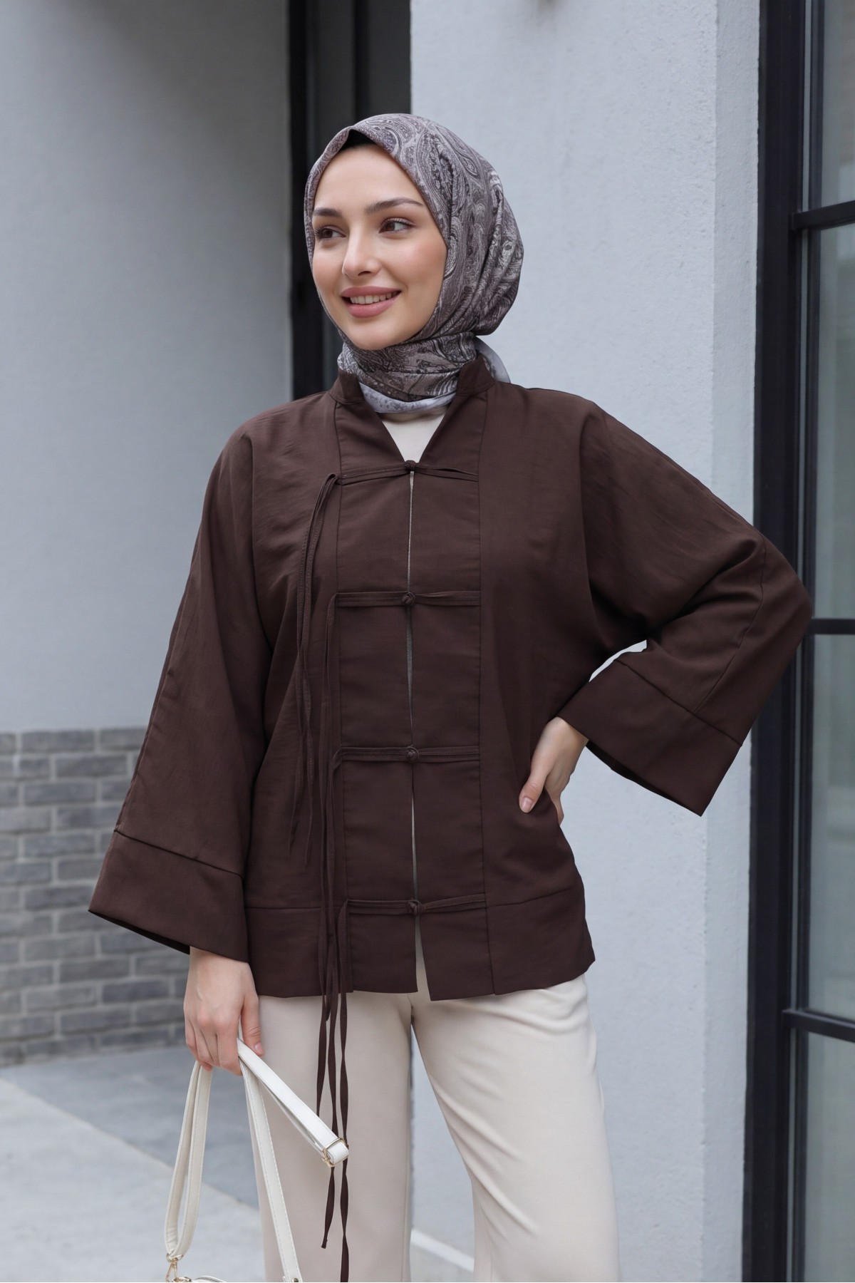 Chinese Knot Closure Mandarin Collar Parachute Kimono -Brown