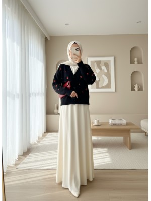 Serpme Çiçek Nakışlı Triko Hırka -Siyah