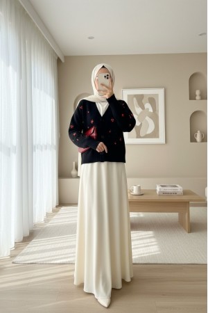 Serpme Çiçek Nakışlı Triko Hırka -Siyah