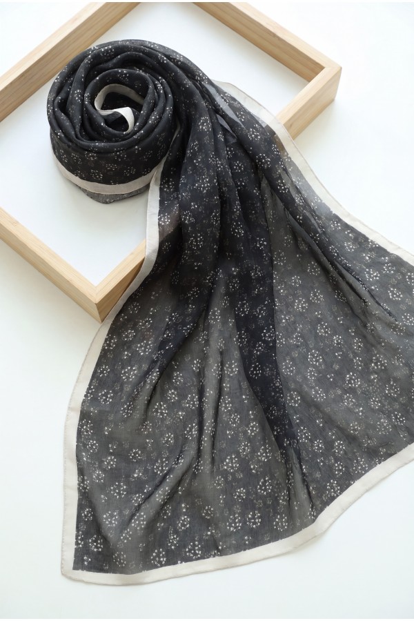 Crisp Floral Patterned Voile Scarf -Black