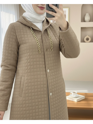 Yakası Zincir Detaylı Uzun Kapitone Kaban  -Vizon