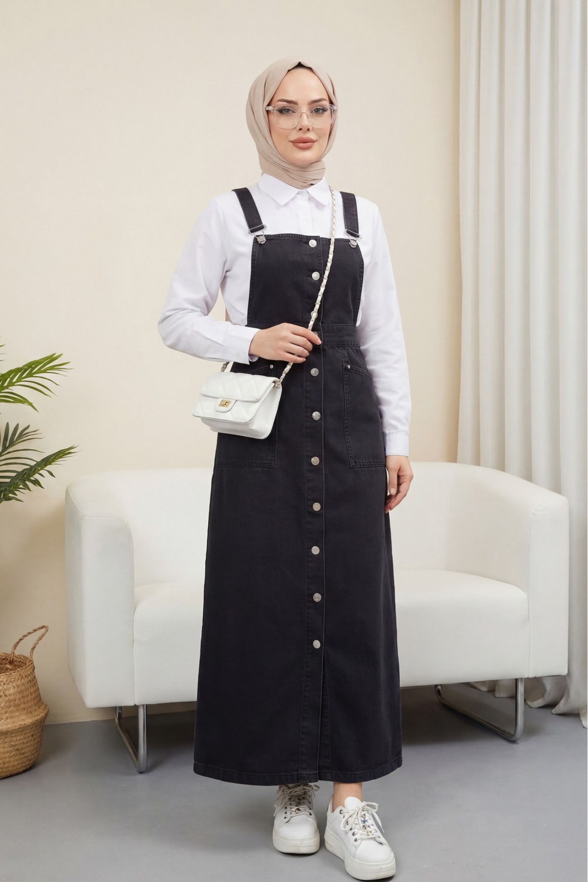 Buttoned Double Pocket Denim Overalls -Black
