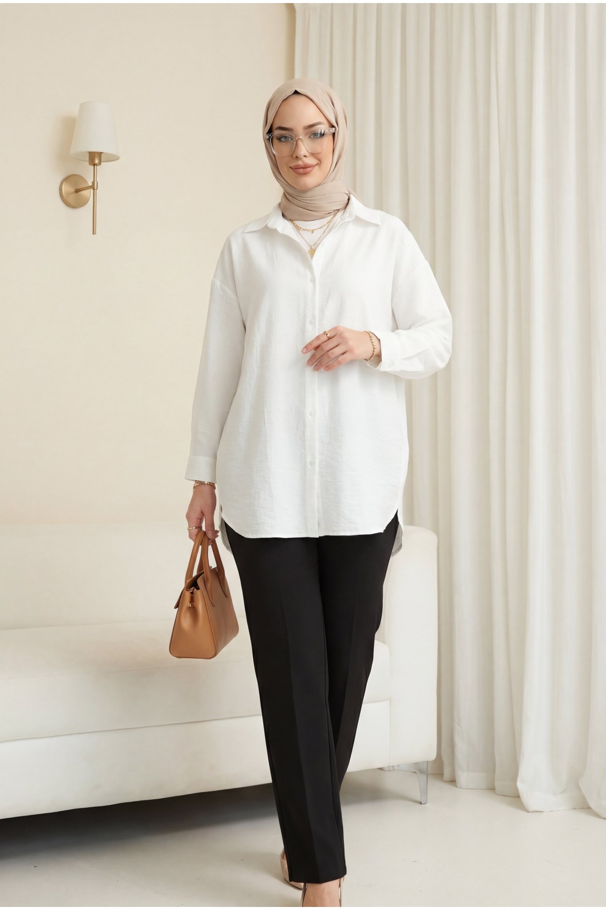 Oval Cut Button-Down Shirt -White