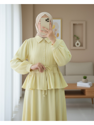 Eteği Fırfırlı Düğmeli Beli Bağcıklı Etekli Takım -Sarı