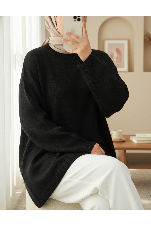 Round  Neck Loose Knit Sweater -Black