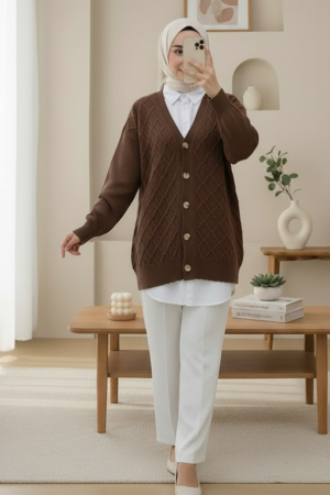 V Yaka Büyük Düğmeli Desenli Triko Hırka -Kahve