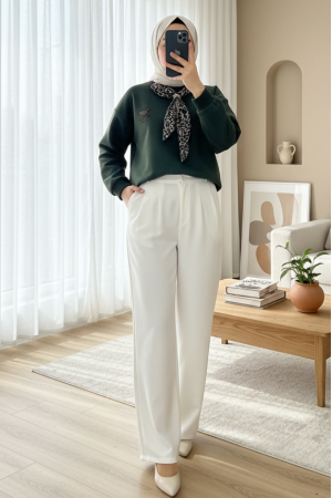 Scarf Leopard Emblem 3 Yarn Sweater -Khaki