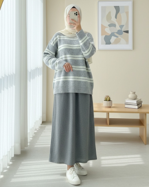 Round Neck Striped Soft Knit Sweater -Grey