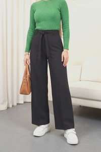 Duble Kumaş Beli Kuşaklı Bol Paça Pantolon -Siyah