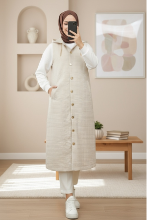 Önü Düğmeli Zincir Detaylı Kapşonlu Kapitone Yelek -Taş