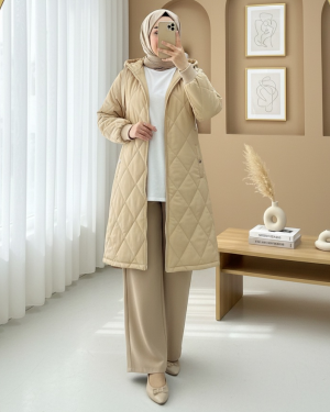 Kapşonlu Cepli Fermuarlı Astarlı Kapitone Mont-Bej