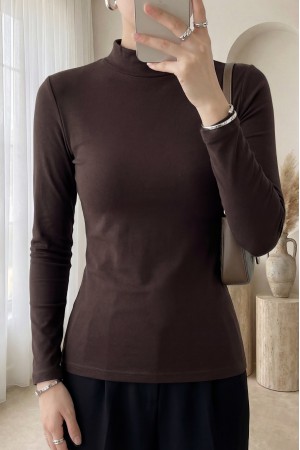 بلوزة داخلية بأكمام طويلة وياقة عالية -Brown