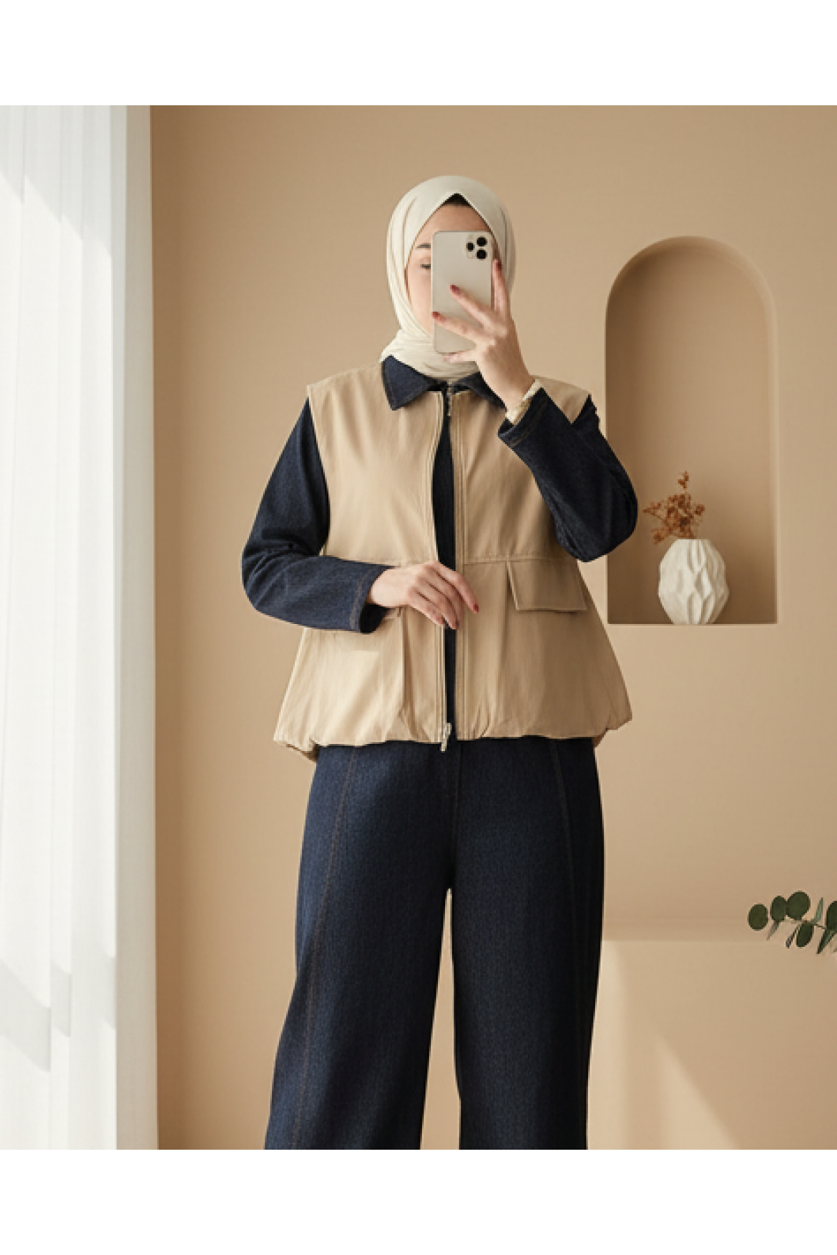 Women's Suede Vest with Pocket Detail  
