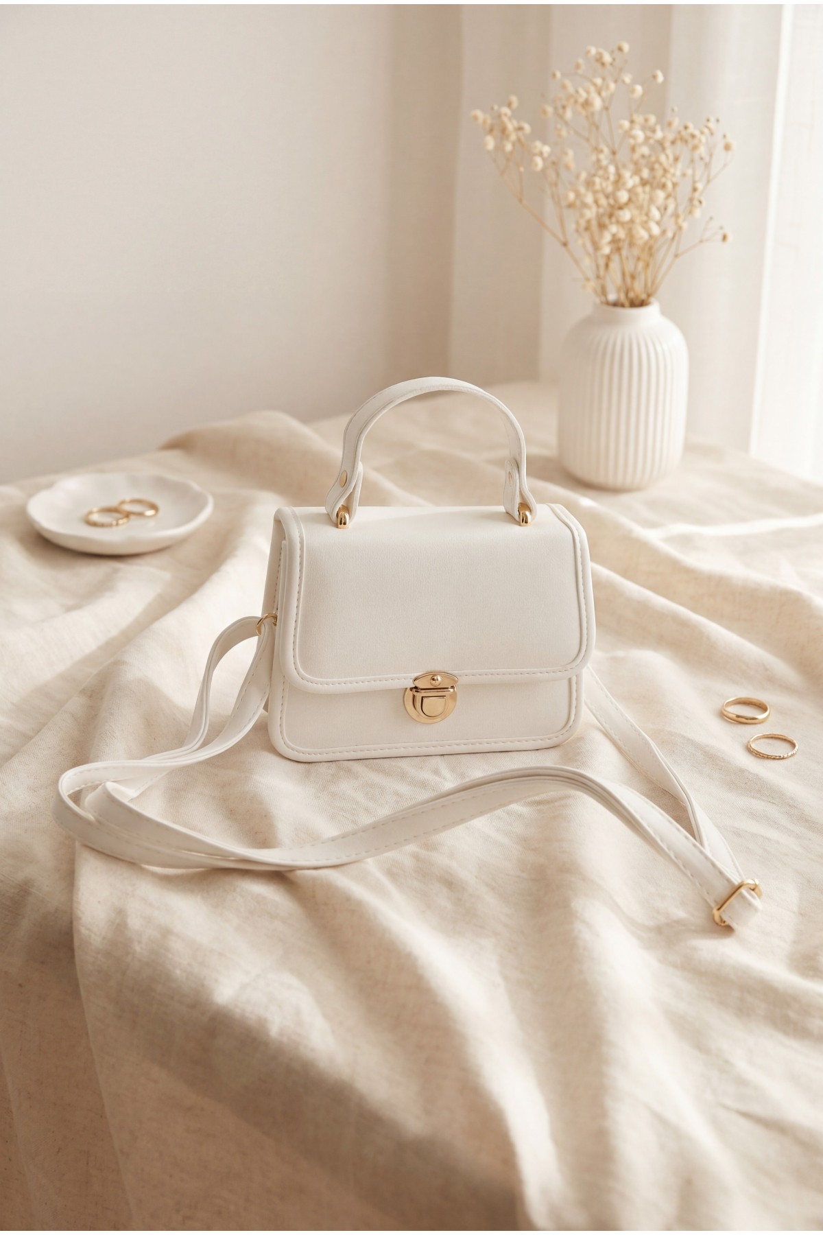 Box Bag with Lockable Lid, Handles and Long Strap -White