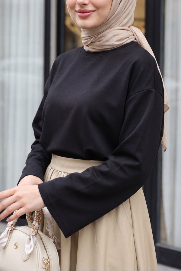 Round Neck Loose Fit Cotton Blouse  -Black
