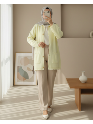 Önü Düğmeli Çift Cepli Yumoş Triko Hırka -Açık Sarı