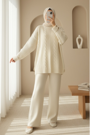 Saç Örgü Desen Kolu Düğme Detaylı Triko Takım -Ekru