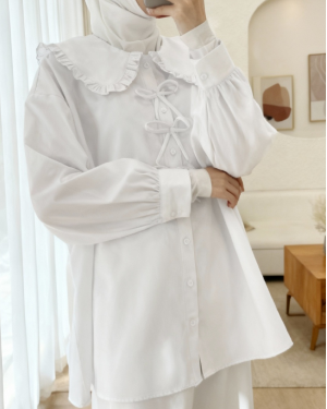 Önü Fiyonk Detaylı Bebe Yaka Poplin Gömlek  -Beyaz