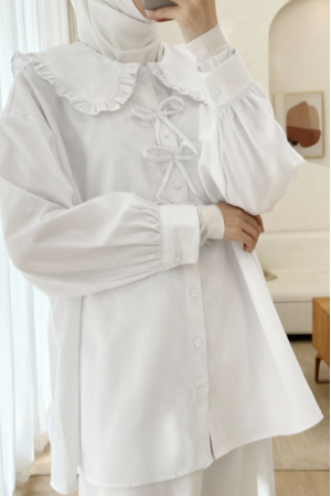 Önü Fiyonk Detaylı Bebe Yaka Poplin Gömlek  -Beyaz