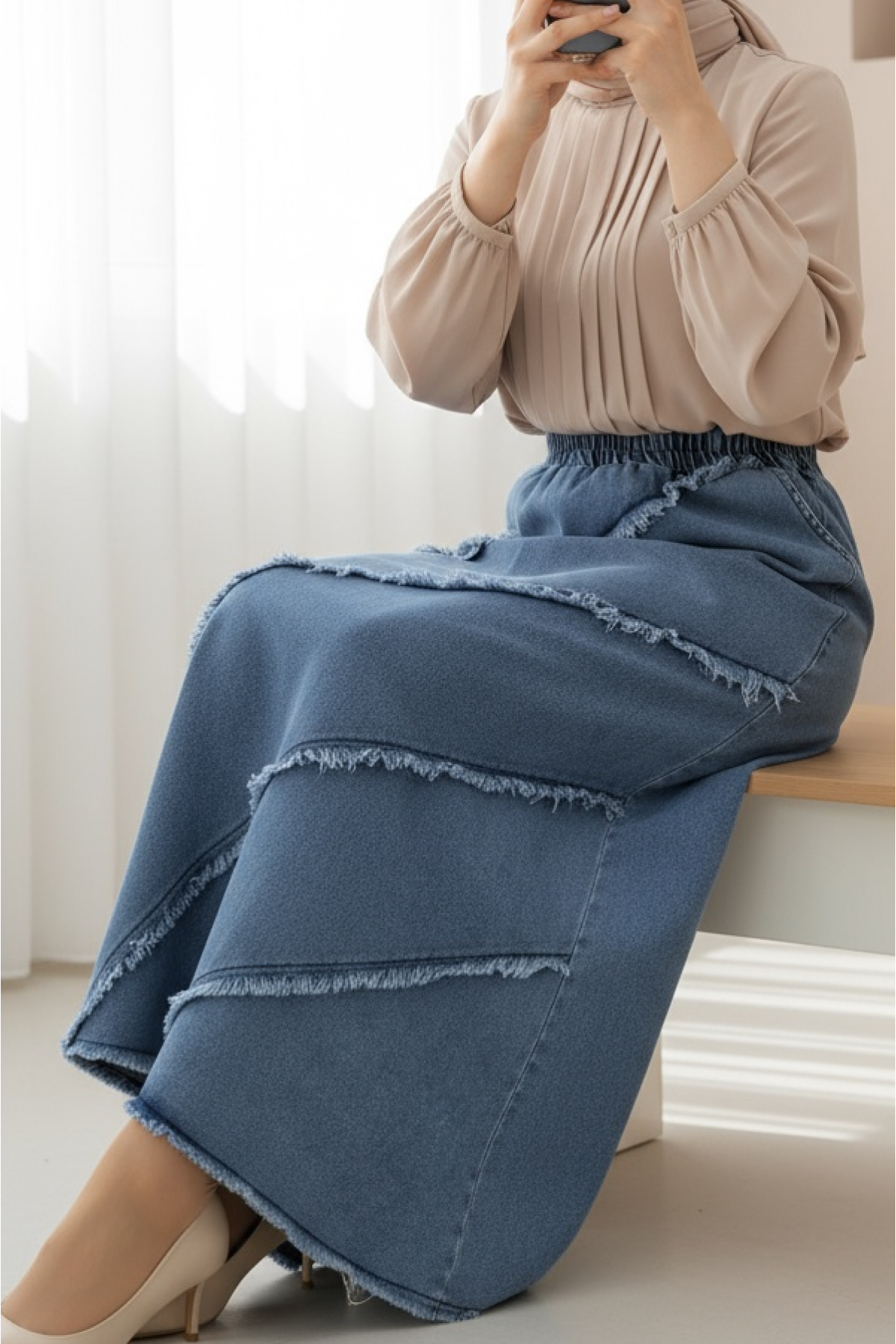 Elastic Waist Denim Skirt with Tassel Detail -İndigo