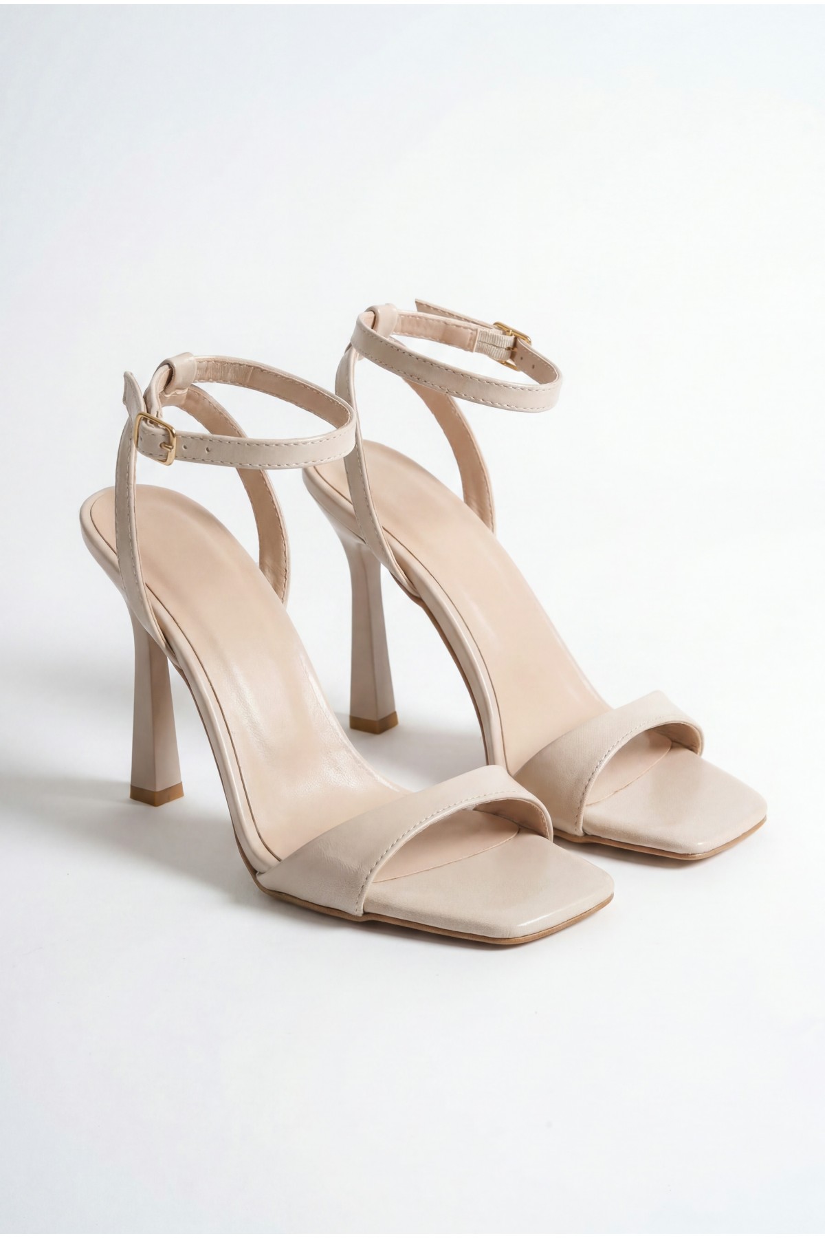 Jowin Beige Patent Leather High-Heeled Ankle Strap Shoes