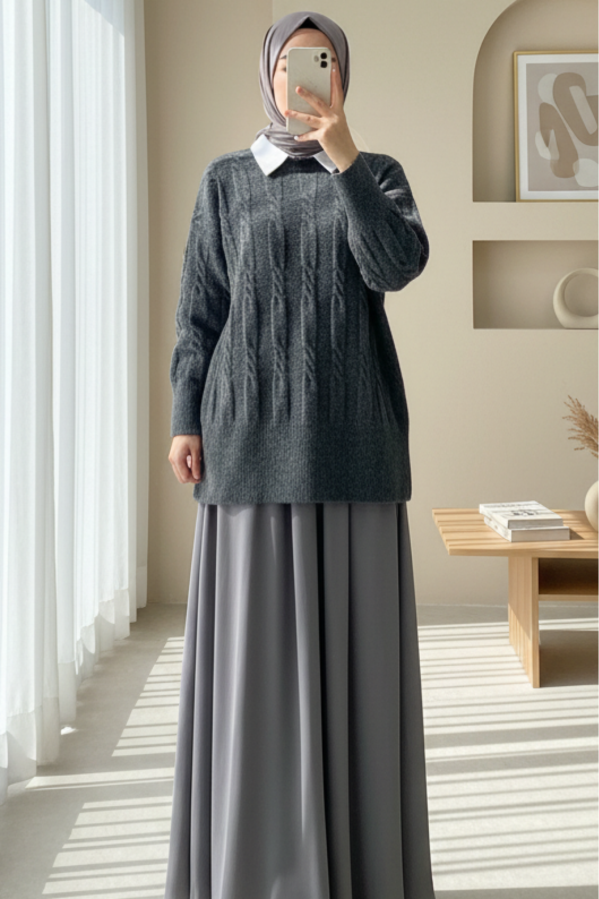Soft Knitted Sweater with Embossed Pattern   -Smoked 