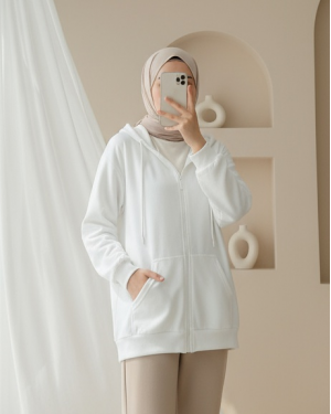 سترة من القطن الممشط بغطاء رأس وسحاب وجيوب  -أبيض