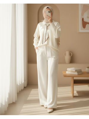 Polo Yaka Fularlı Yırtmaçlı Salaş Triko Tunik  -Krem