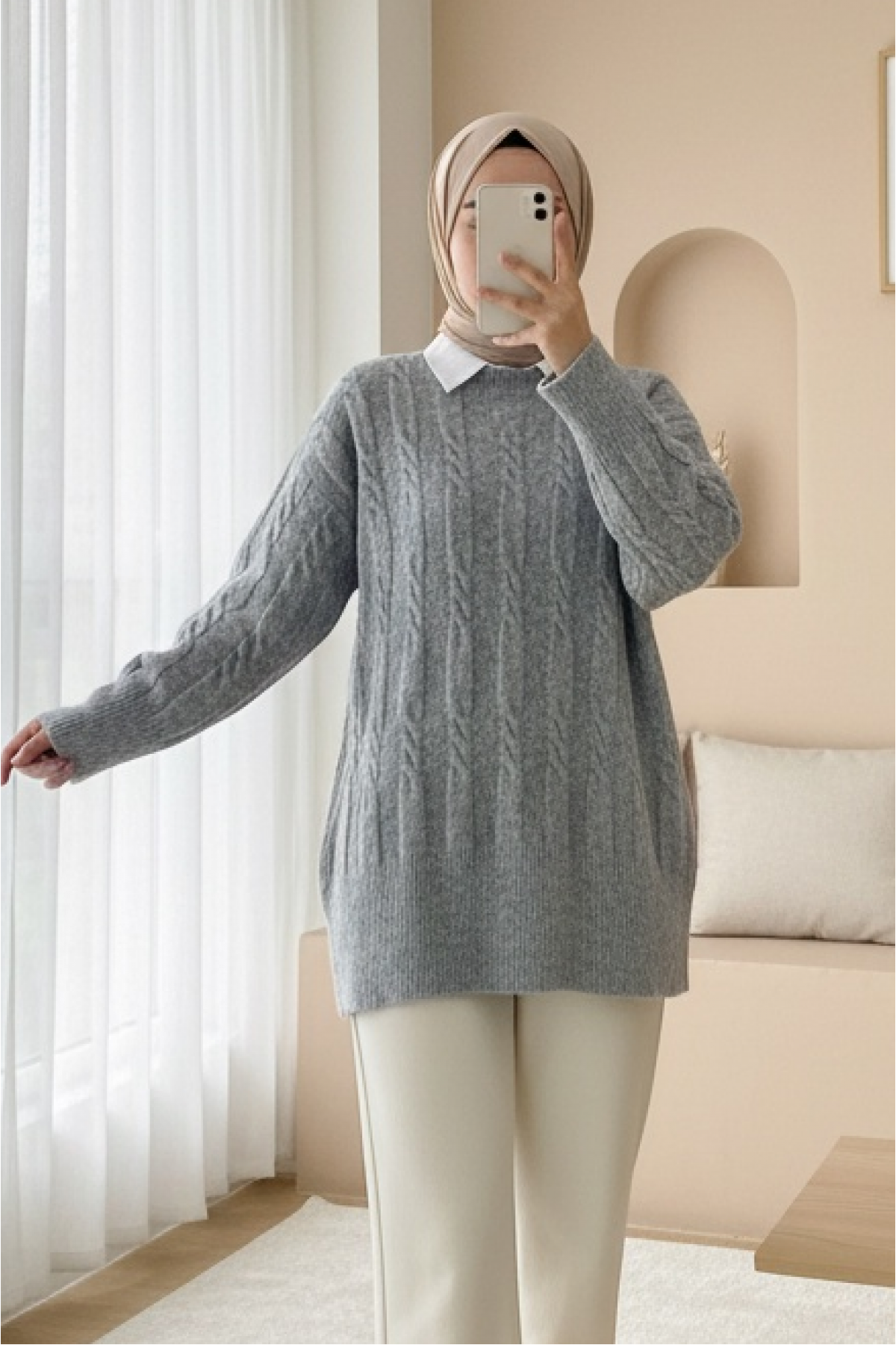 Soft Knitted Sweater with Embossed Pattern -Grey