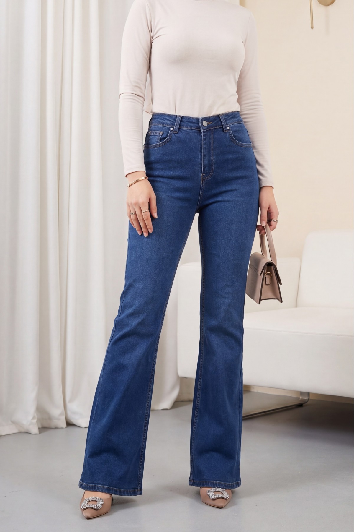 High Waisted Bell-bottom Jeans -Navy blue