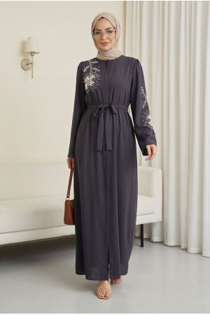 İncili Çiçek Motifli Kuşaklı Ferace Füme HM2720