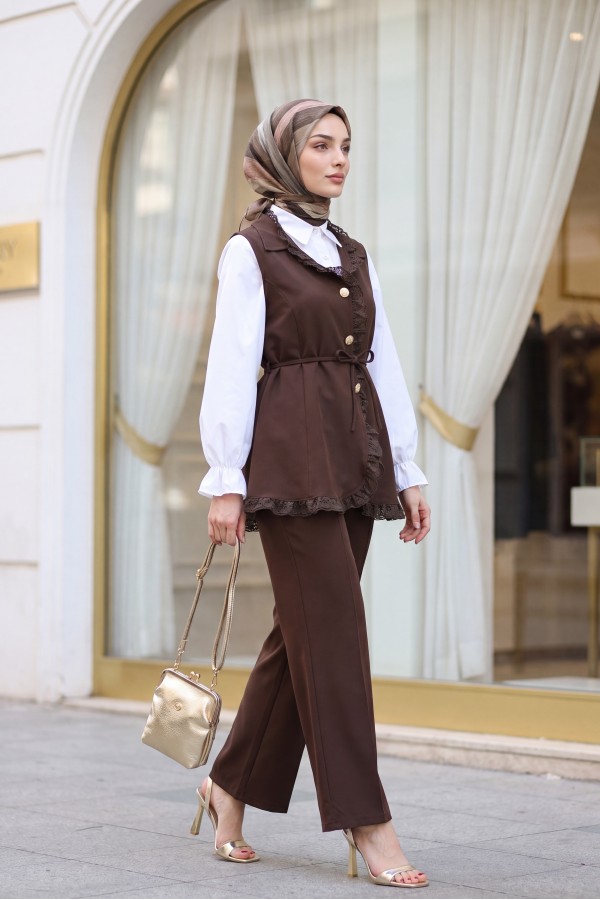 Lace-Detailed Belted Vest and Trousers Two-Piece Crepe Set -Brown