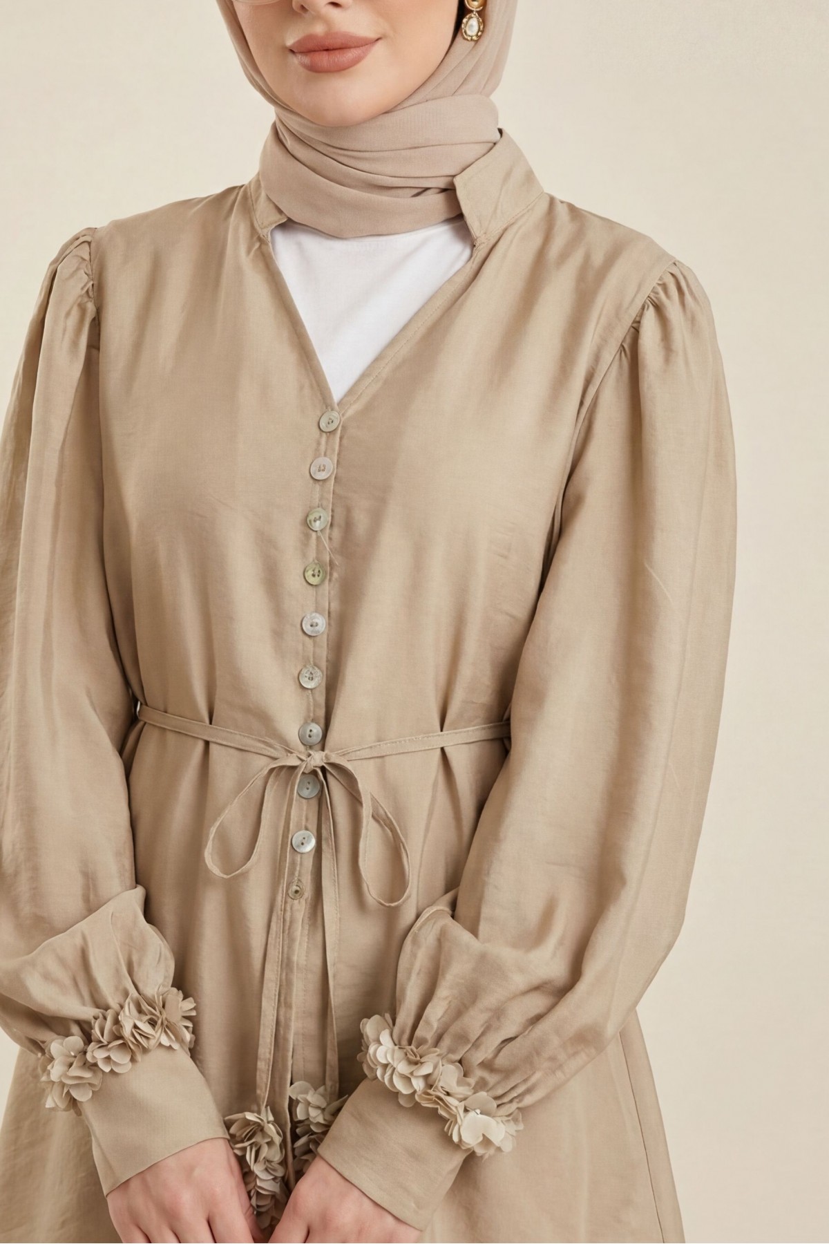 V-Neck Modal Shirt with Floral Sleeves, Buttoned and Lace-Up -Light Mink