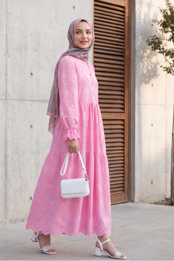 Yarım Düğmeli Dantel Detaylı Robadan Elbise -Pembe