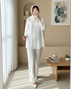 Pul Payet İşlemeli Düğmeli Gömlek  -Beyaz