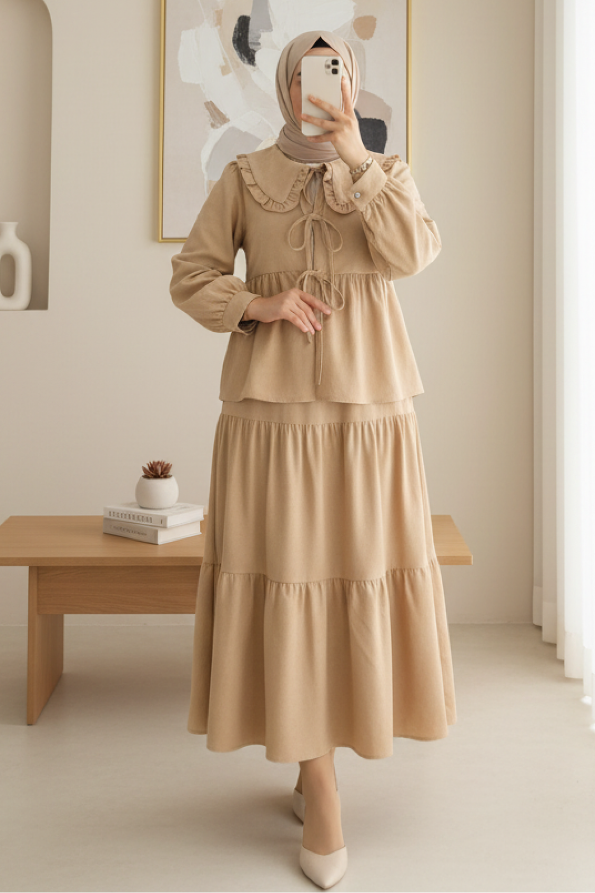 Lace-up suit with layered skirt detail - Beige
