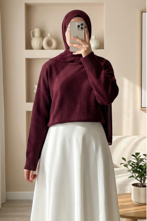 Loose-fitting turtleneck knitted sweater -Maroon