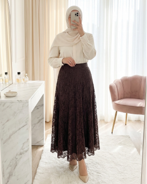 Patterned Lined Guipure Lace Skirt -Brown