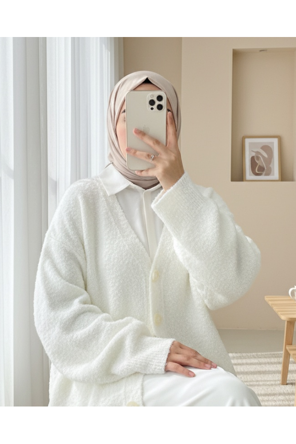 Buttoned Casual Knit Cardigan -White