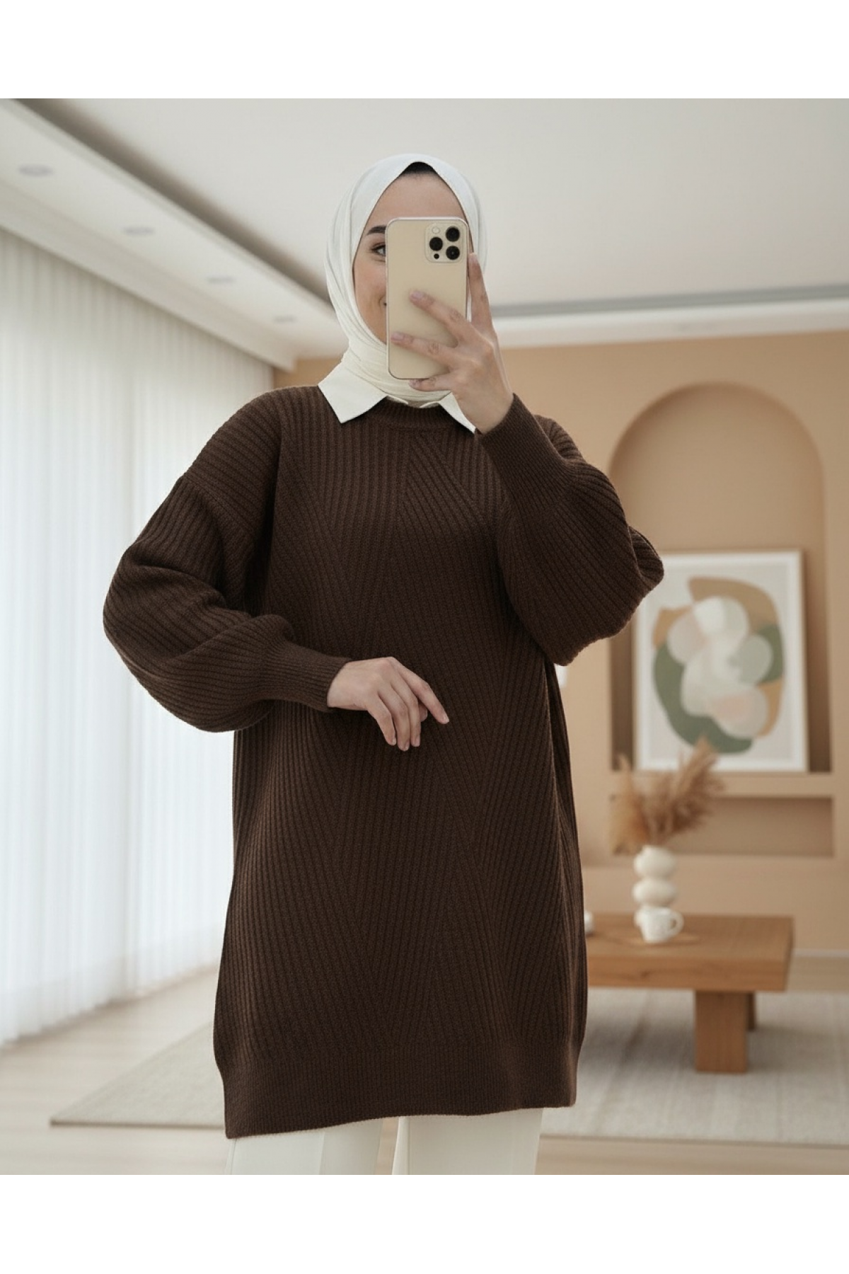 Crew Neck Diamond Pattern Knitwear Sweater             -Dark Coffee