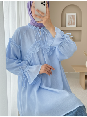 Yakası Ve Kolları Bağlamalı Önü Çiçek Detaylı Ham Keten Gömlek -Mavi